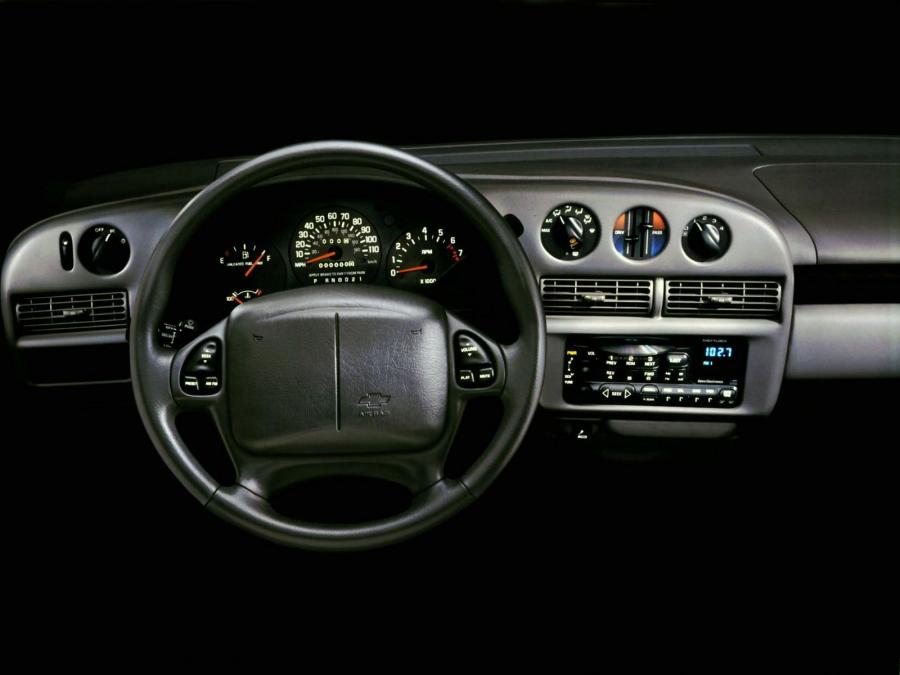  Chevrolet Lumina 1995 года  (фото 6 из 16)
